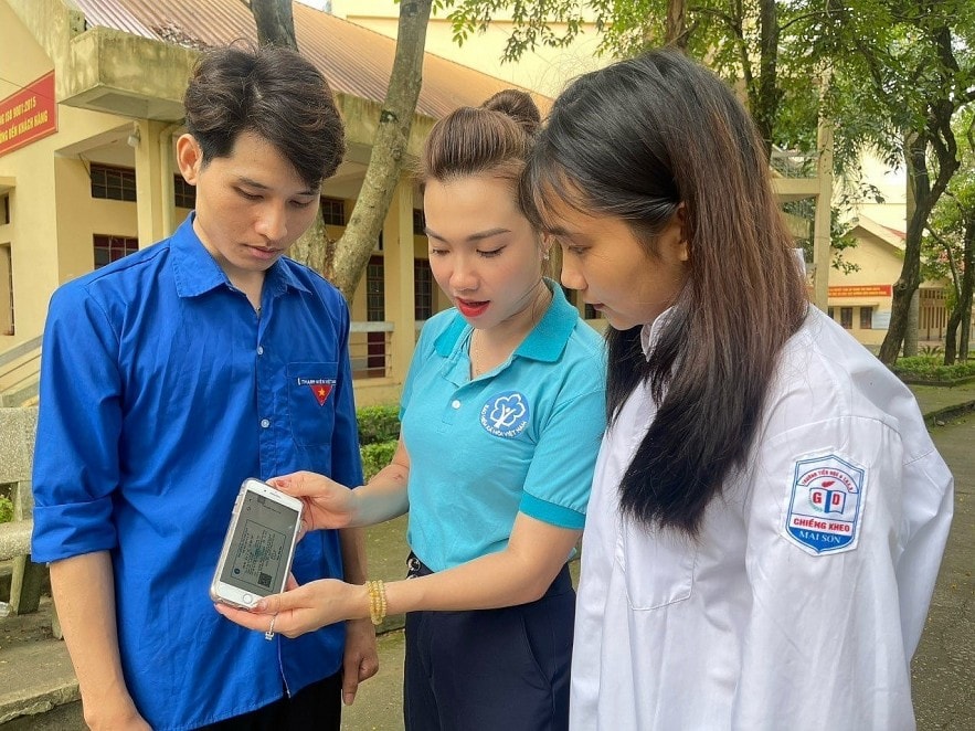 Học sinh, sinh viên đóng và hưởng BHYT như thế nào từ 1/7 khi tăng lương cơ sở?- Ảnh 1.