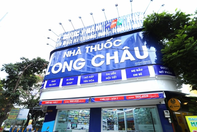 Long Châu chủ động bình ổn không tăng giá, đảm bảo nguồn cung thuốc và sản phẩm y tế thiết yếu - Ảnh 1. Long Châu chủ động bình ổn không tăng giá, đảm bảo nguồn cung thuốc và sản phẩm y tế thiết yếu - Ảnh 1.