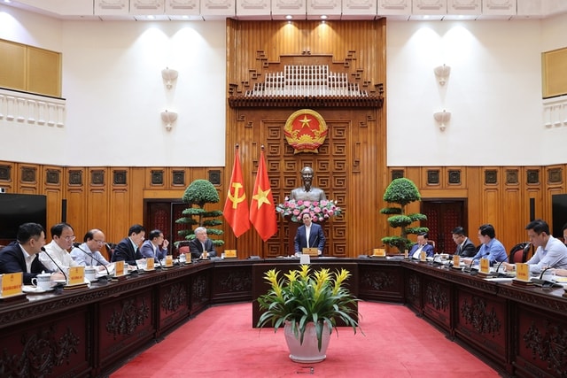 Thủ tướng đồng ý ứng ngân sách Nhà nước hỗ trợ bình ổn giá xăng dầu- Ảnh 1. Thủ tướng đồng ý ứng ngân sách Nhà nước hỗ trợ bình ổn giá xăng dầu- Ảnh 1.