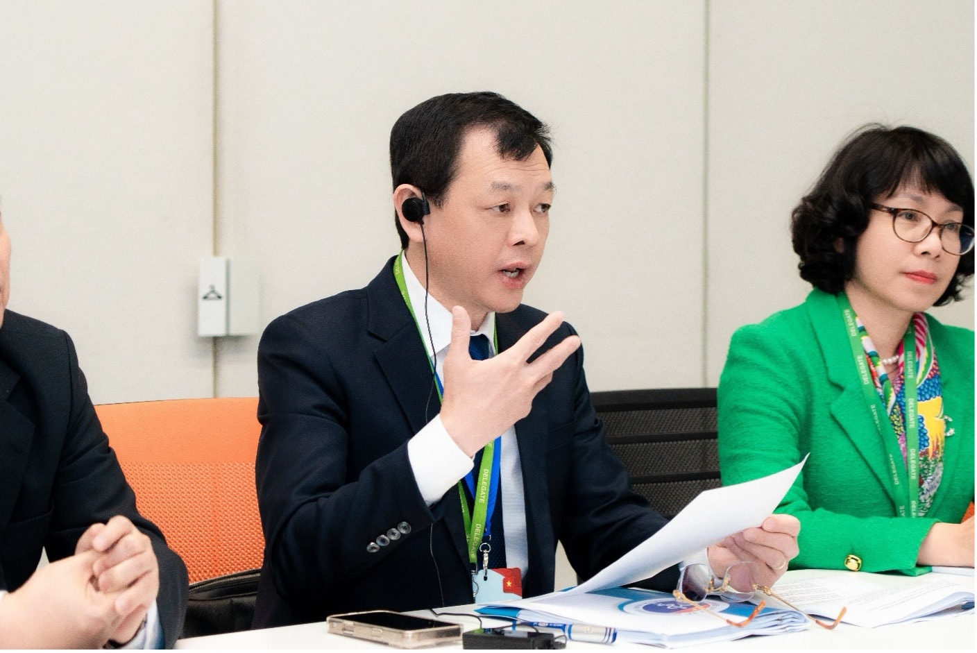 Thứ trưởng Nguyễn Tri Thức và đoàn công tác Bộ Y tế thăm, làm việc tại Vương quốc Anh- Ảnh 4.