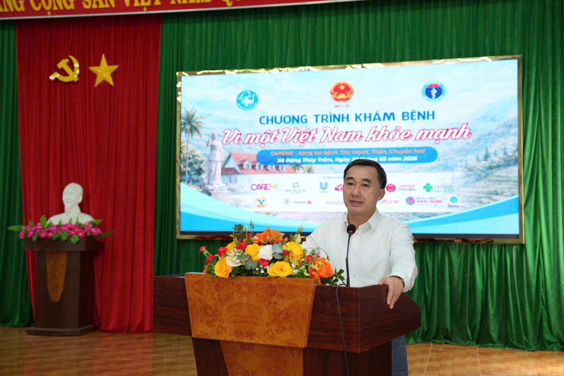 Lan tỏa tinh thần phụng sự vì sức khỏe nhân dân từ vùng đất mang tên liệt sĩ, bác sĩ Đặng Thùy Trâm- Ảnh 1.