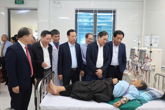 Y tế Hà Tĩnh tăng tốc nâng chất lượng hoạt động sau sắp xếp- Ảnh 3. Y tế Hà Tĩnh tăng tốc nâng chất lượng hoạt động sau sắp xếp- Ảnh 3.