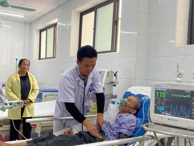 Y tế Hà Tĩnh tăng tốc nâng chất lượng hoạt động sau sắp xếp- Ảnh 2. Y tế Hà Tĩnh tăng tốc nâng chất lượng hoạt động sau sắp xếp- Ảnh 2.