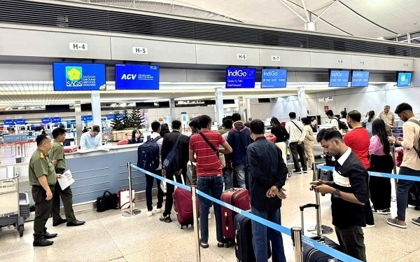 Đồng Nai: Trục xuất về nước 36 người Bangladesh lao động ‘chui’- Ảnh 1.