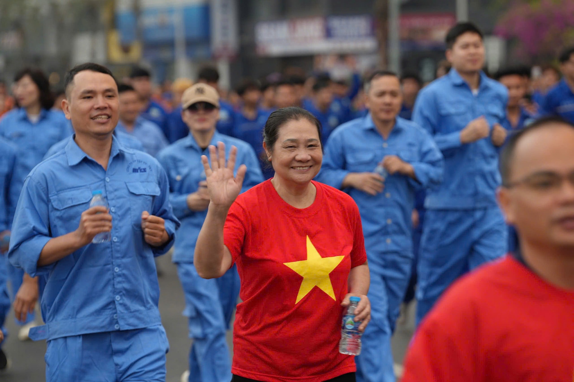 Hơn 34.000 người ở Quảng Ninh tham gia Ngày chạy Olympic 2026- Ảnh 16. Hơn 34.000 người ở Quảng Ninh tham gia Ngày chạy Olympic 2026- Ảnh 16.
