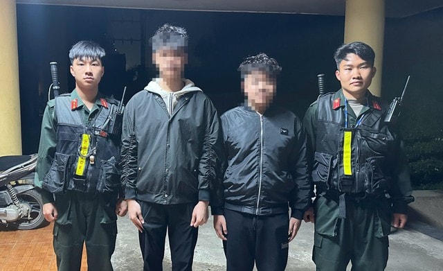 Khống chế nhóm đối tượng dùng thanh sắt đánh vào cổ người khác- Ảnh 1.