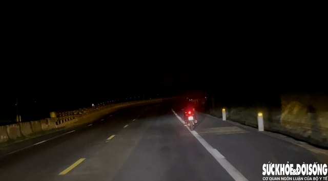 Đường đèo Cổ Mã thiếu đèn chiếu sáng, nhiều người dân lo mất an toàn- Ảnh 3.