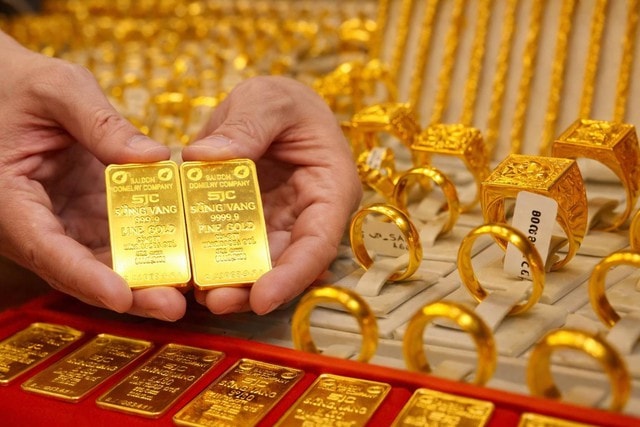 Chốt giá vàng hôm nay ngày 22/3 giảm cực mạnh, người mua lỗ đậm- Ảnh 1. Chốt giá vàng hôm nay ngày 22/3 giảm cực mạnh, người mua lỗ đậm- Ảnh 1.