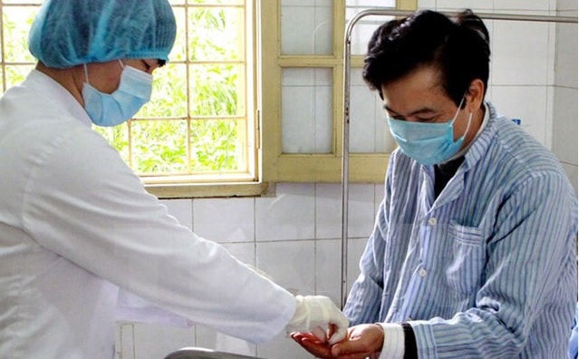 Khám sức khỏe định kỳ 'chìa khóa' giúp phát hiện sớm bệnh lao trong cộng đồng- Ảnh 3. Khám sức khỏe định kỳ 'chìa khóa' giúp phát hiện sớm bệnh lao trong cộng đồng- Ảnh 3.