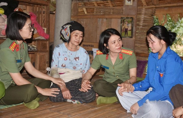 Viết tiếp ước mơ cho trẻ mồ côi nơi núi rừng xứ Thanh- Ảnh 3.