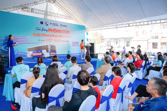 Chuỗi chương trình tiêm phòng cúm miễn phí quy mô tại miền Trung: Hàng ngàn liều vắc xin từ vì sức khỏe cộng đồng - Ảnh 3. Chuỗi chương trình tiêm phòng cúm miễn phí quy mô tại miền Trung: Hàng ngàn liều vắc xin từ vì sức khỏe cộng đồng - Ảnh 3.