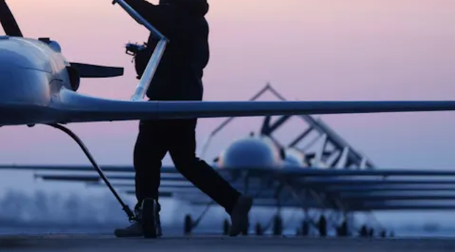 UAV Ukraine đánh sâu vào 'pháo đài công nghiệp' Ural của Nga- Ảnh 1. UAV Ukraine đánh sâu vào 'pháo đài công nghiệp' Ural của Nga- Ảnh 1.