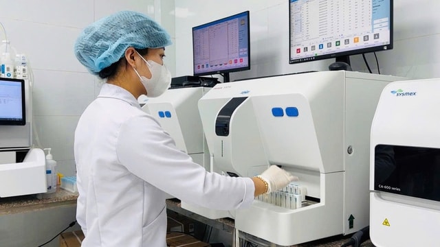 TPHCM phát động thi đua chuyển đổi số, chuyển đổi xanh: Tận dụng lợi thế để bứt tốc- Ảnh 2.