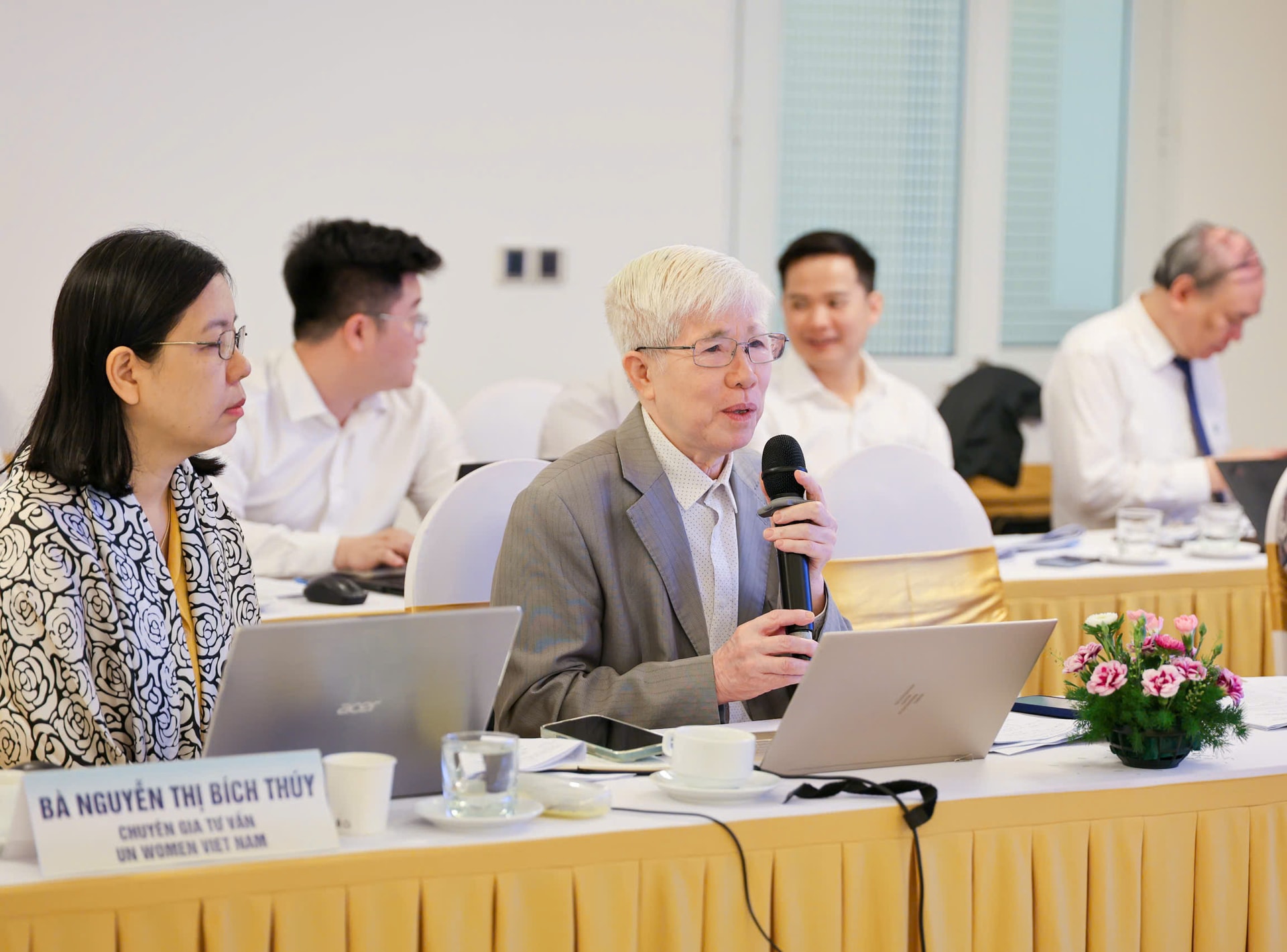 Sớm hoàn thiện văn bản hướng dẫn để đảm bảo tính đồng bộ, thống nhất trong triển khai Luật Dân số - Ảnh 3. Sớm hoàn thiện văn bản hướng dẫn để đảm bảo tính đồng bộ, thống nhất trong triển khai Luật Dân số - Ảnh 3.