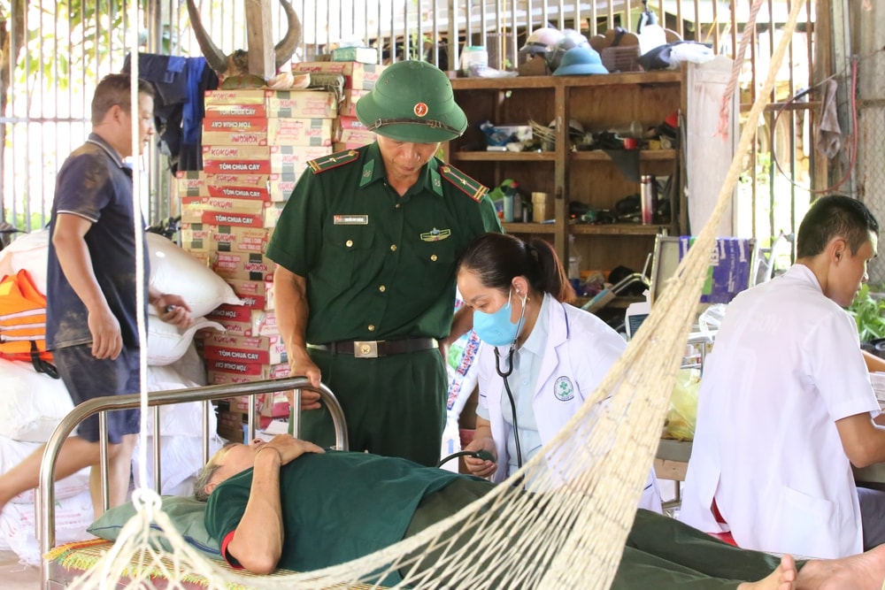 80 năm y tế Nghệ An: Giữ sự sống từ những nơi gian khó nhất- Ảnh 5.