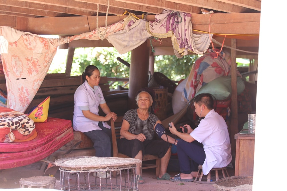 80 năm y tế Nghệ An: Giữ sự sống từ những nơi gian khó nhất- Ảnh 7.