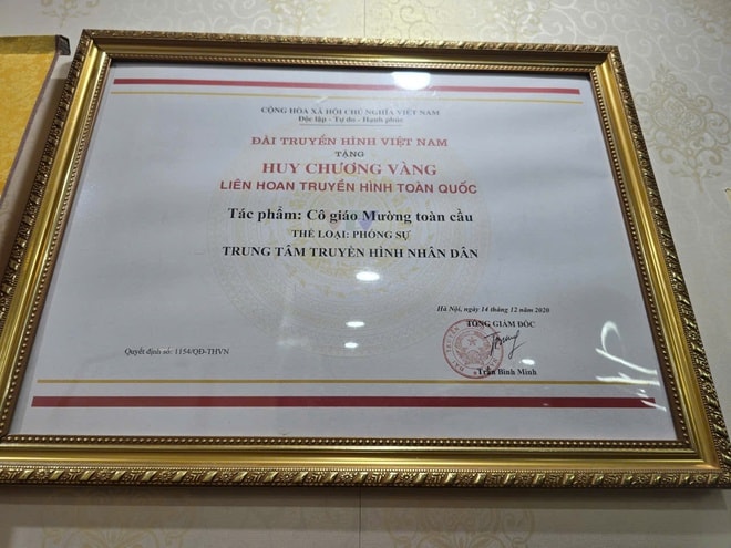 Cuộc thi Sự hy sinh thầm lặng và hành trình tìm chân dung thầy thuốc của một nữ nhà báo- Ảnh 7. Cuộc thi Sự hy sinh thầm lặng và hành trình tìm chân dung thầy thuốc của một nữ nhà báo- Ảnh 7.