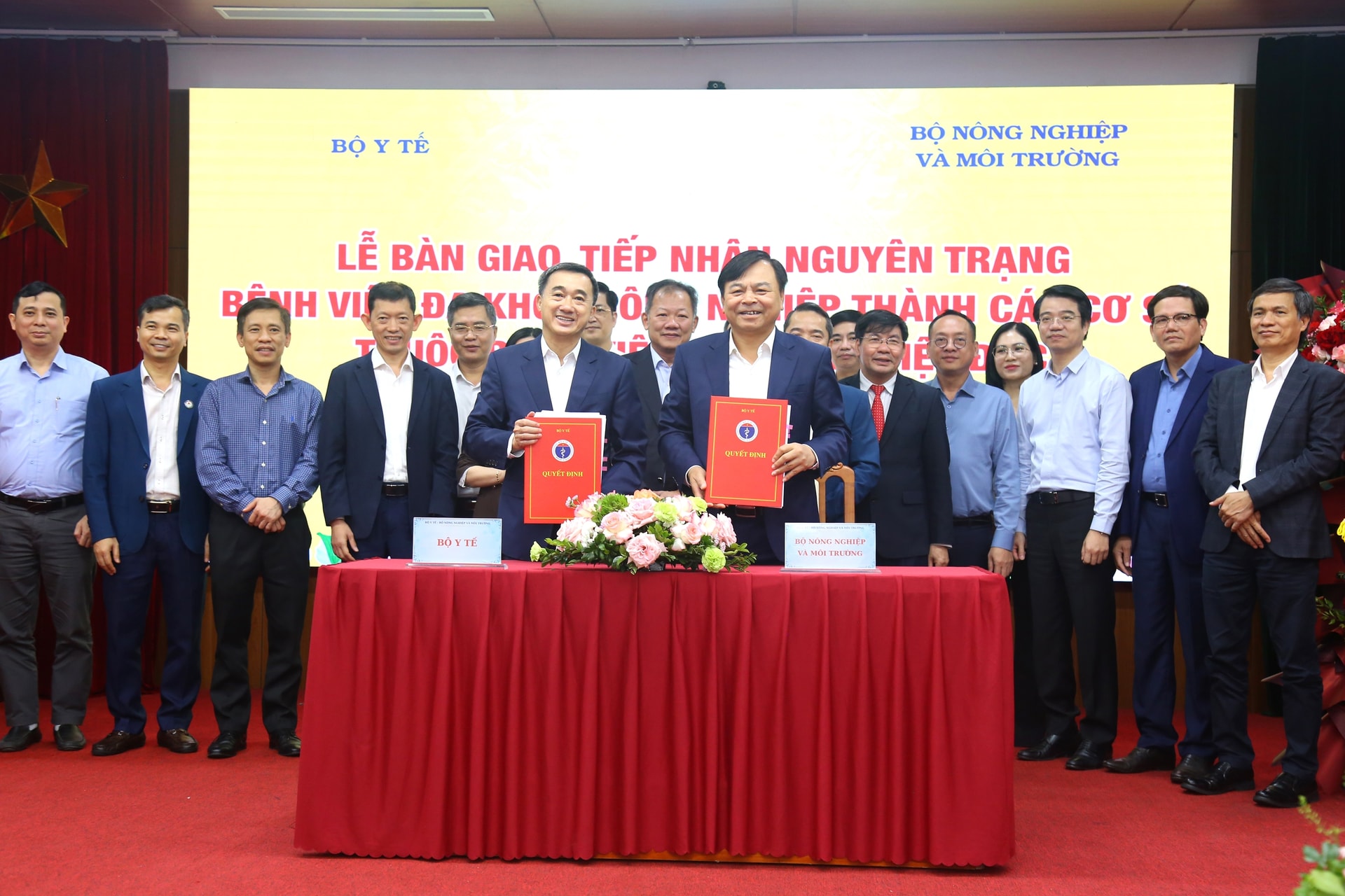 Chính thức bàn giao Bệnh viện Đa khoa Nông nghiệp về Bệnh viện Hữu nghị Việt Đức- Ảnh 1. Chính thức bàn giao Bệnh viện Đa khoa Nông nghiệp về Bệnh viện Hữu nghị Việt Đức- Ảnh 1.