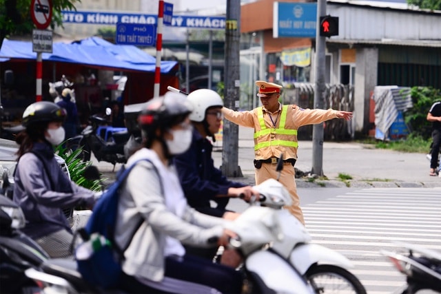 Miền Bắc chuyển nắng nóng- Ảnh 1. Miền Bắc chuyển nắng nóng- Ảnh 1.