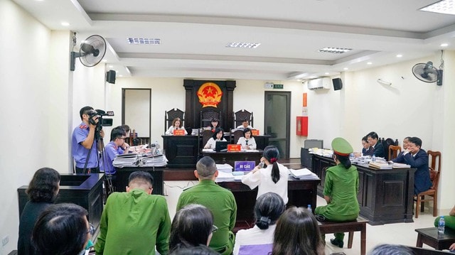 Cựu hiệu trưởng thu quá một tỷ đồng tiền học thêm bị đề nghị 4-5 năm tù- Ảnh 1.