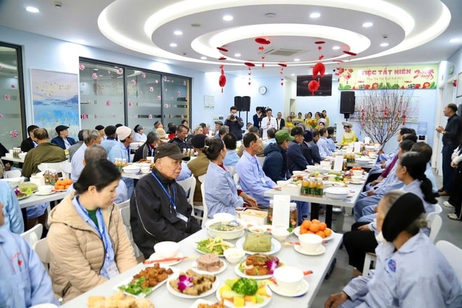 Nghề công tác xã hội - nhịp cầu kết nối tấm lòng sẻ chia dành cho người bệnh ung thư- Ảnh 6. Nghề công tác xã hội - nhịp cầu kết nối tấm lòng sẻ chia dành cho người bệnh ung thư- Ảnh 6.