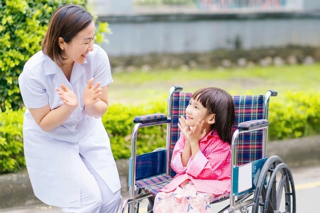 Nghề công tác xã hội - nhịp cầu kết nối tấm lòng sẻ chia dành cho người bệnh ung thư- Ảnh 4. Nghề công tác xã hội - nhịp cầu kết nối tấm lòng sẻ chia dành cho người bệnh ung thư- Ảnh 4.