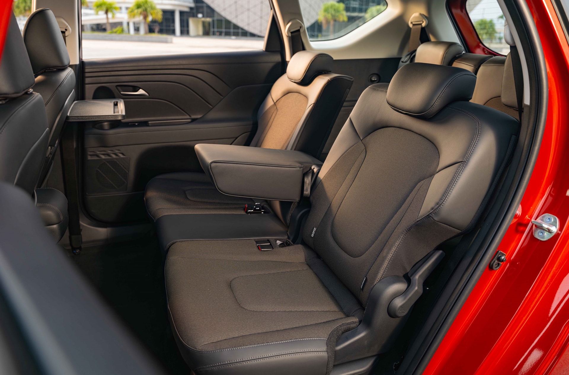 Không gian nội thất rộng rãi tiếp tục là một trong những điểm mạnh nổi bật của Stargazer.