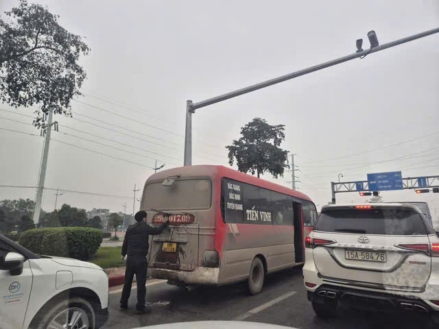 Từ 15/5, chính thức bãi bỏ Nghị định 100 xử phạt vi phạm giao thông - Ảnh 2.