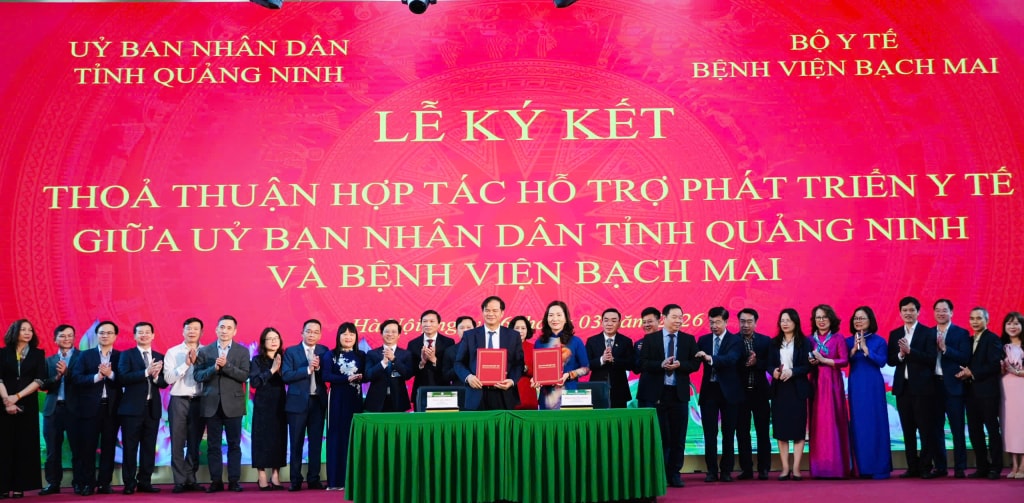 Quảng Ninh và Bệnh viện Bạch Mai ký kết hợp tác trong lĩnh vực y tế- Ảnh 1.