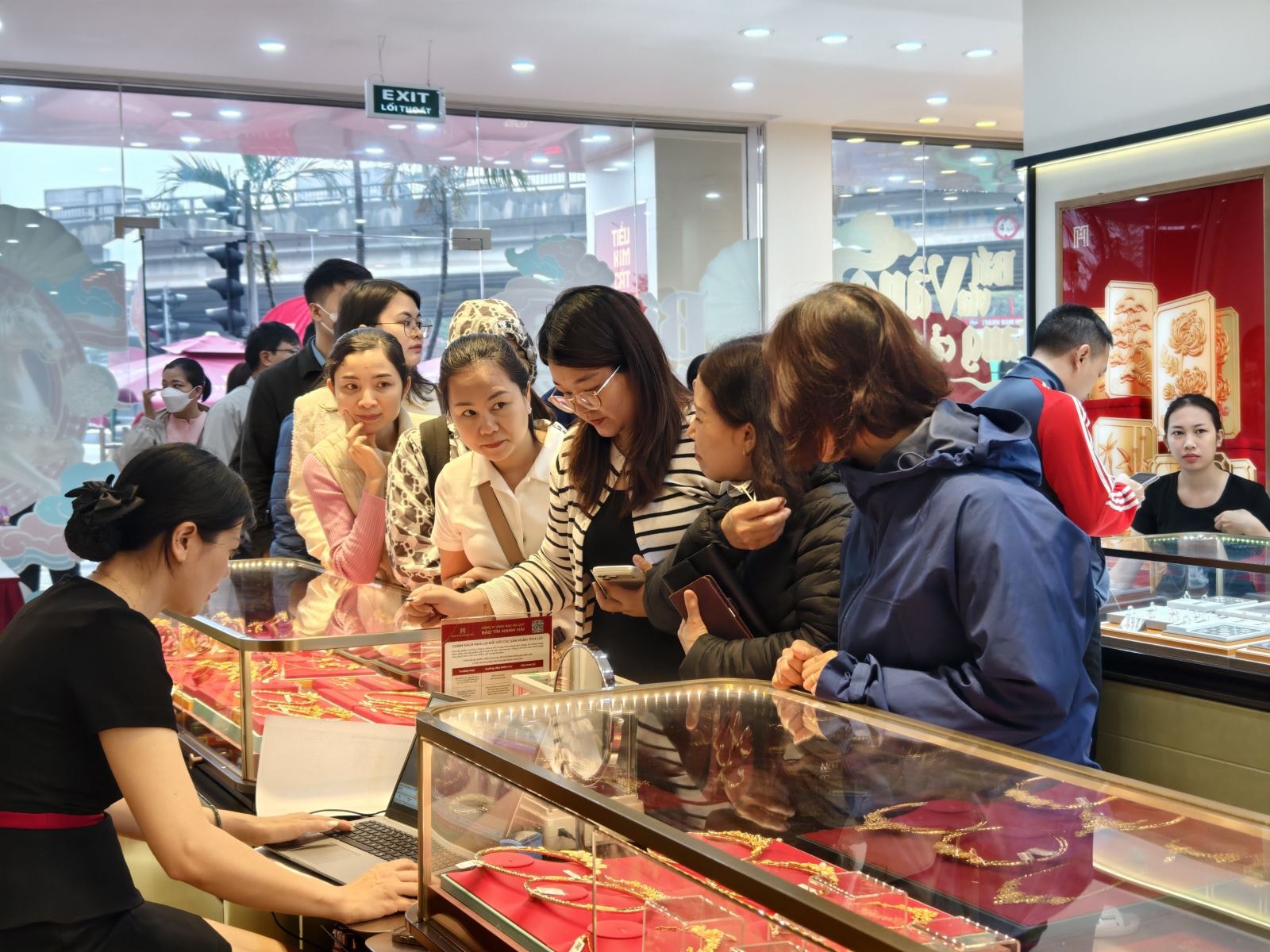 Giá vàng trong nước và thế giới đồng loạt quay đầu giảm trong chiều 26/3- Ảnh 4.