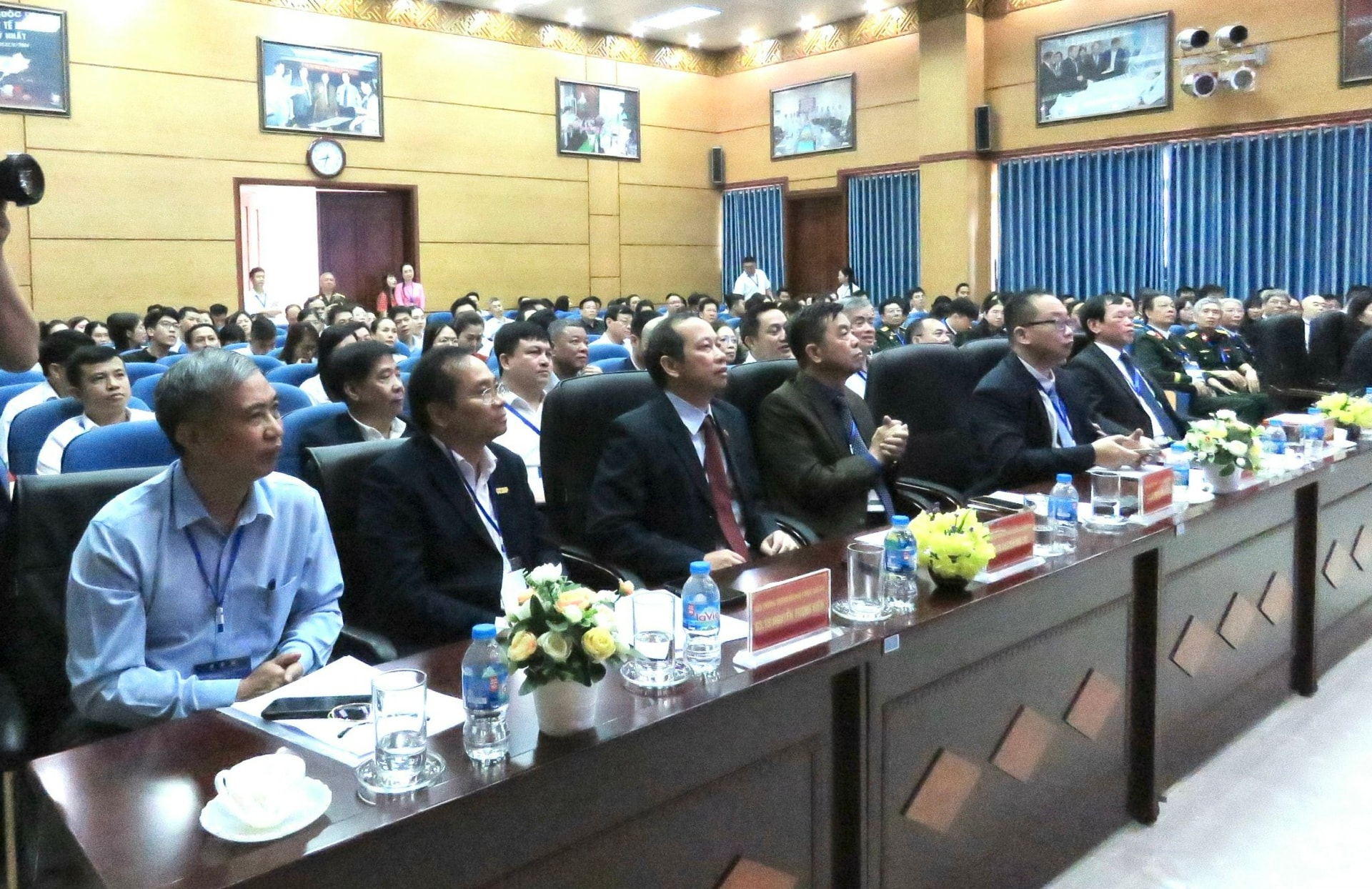 Nâng cao năng lực y tế biển, đảo và y học cao áp, phục vụ người dân- Ảnh 1.