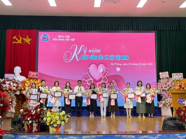 Kỷ niệm 10 năm Ngày Công tác xã hội tại Bệnh viện Việt Tiệp: Lan tỏa tinh thần nhân văn, đồng hành cùng người bệnh- Ảnh 4.