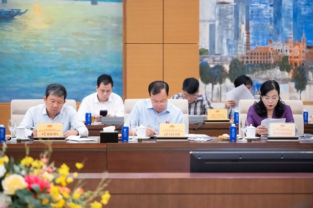 Kỳ họp thứ Nhất, Quốc hội khoá XVI: Kiện toàn Chủ tịch nước, Thủ tướng Chính phủ, Chủ tịch Quốc hội và nhiều chức danh khác- Ảnh 3.