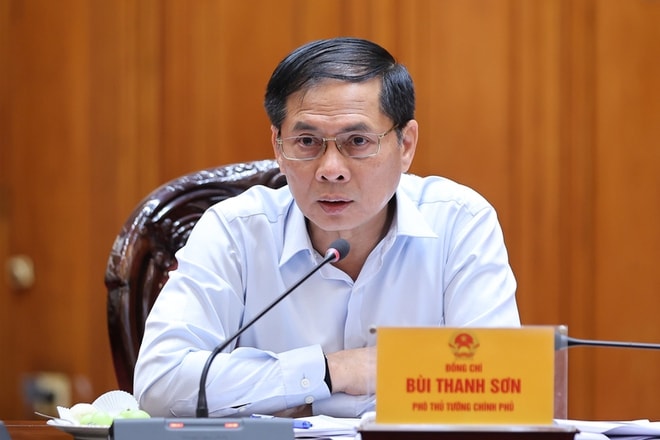 Thủ tướng: Không để thiếu xăng dầu trong mọi tình huống, khẩn trương xây dựng kho dự trữ chiến lược- Ảnh 3.