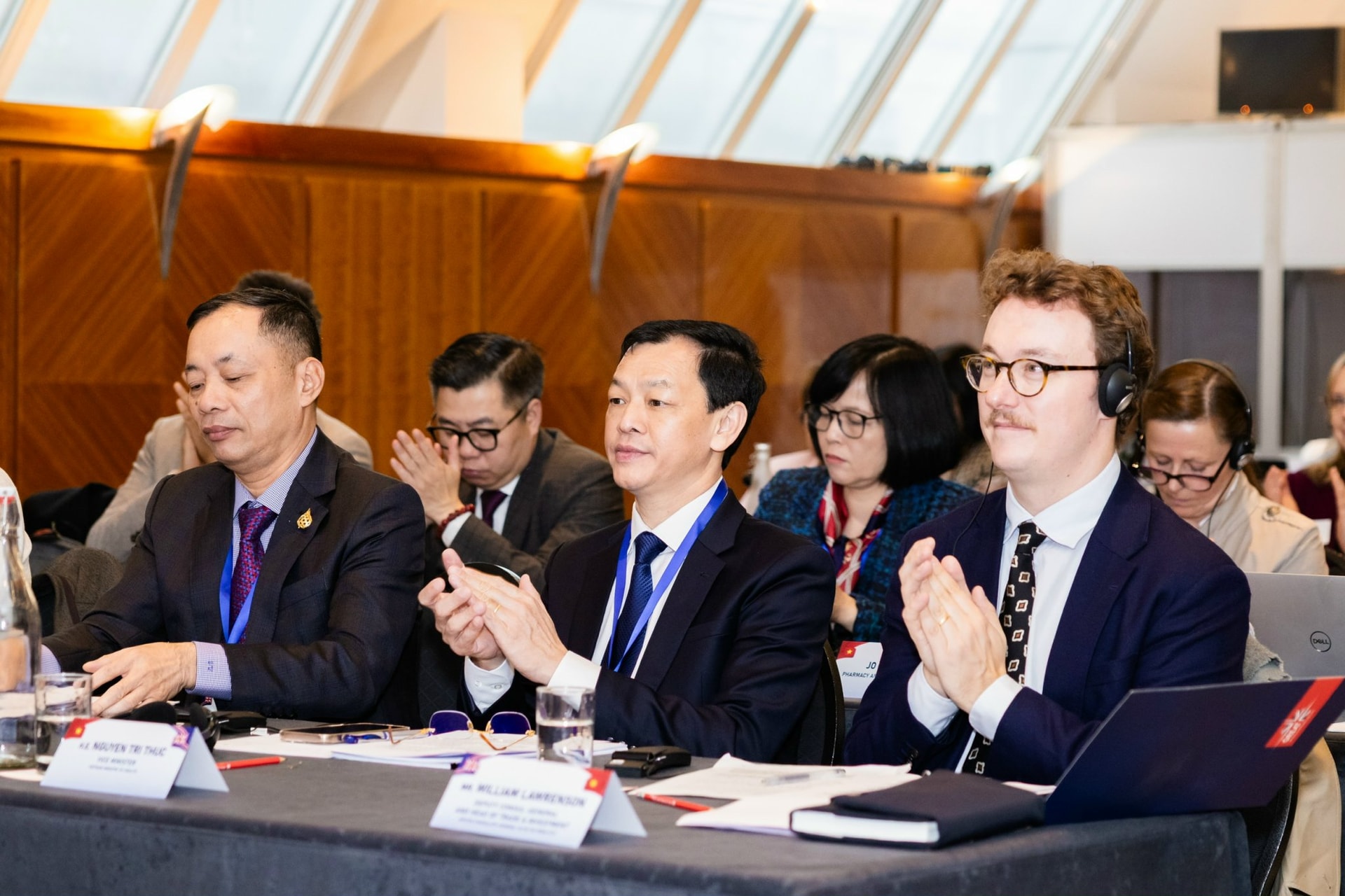 Việt Nam - Vương quốc Anh tăng cường trao đổi kinh nghiệm trong chăm sóc y tế dự phòng- Ảnh 2. Việt Nam - Vương quốc Anh tăng cường trao đổi kinh nghiệm trong chăm sóc y tế dự phòng- Ảnh 2.