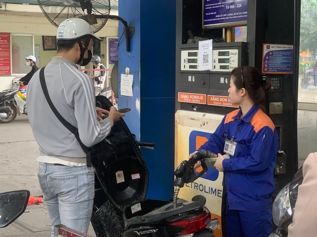 Giá xăng dầu tiếp tục giảm trong kỳ điều hành ngày 26/3/2026- Ảnh 1. Giá xăng dầu tiếp tục giảm trong kỳ điều hành ngày 26/3/2026- Ảnh 1.