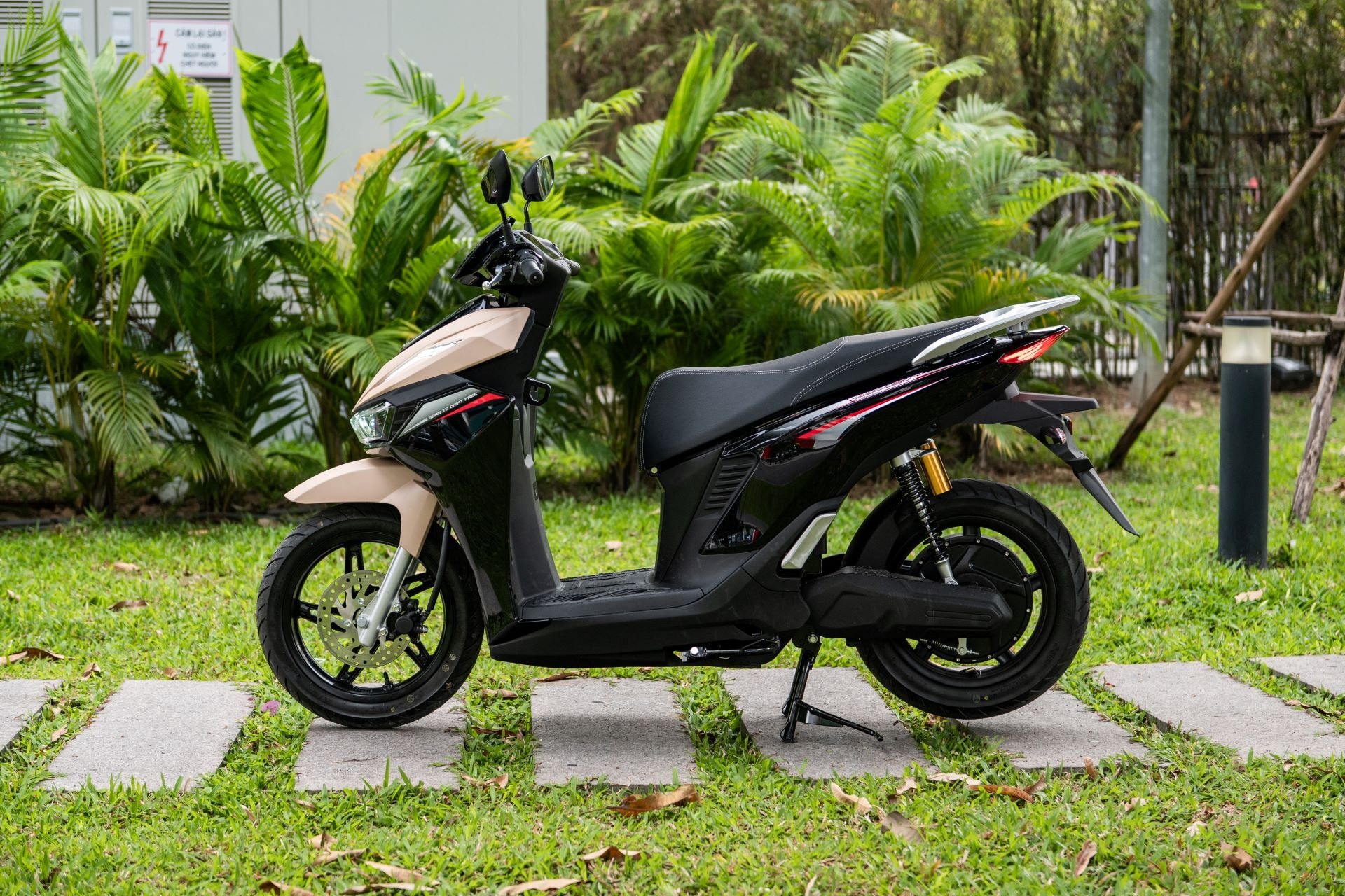 VinFast Viper: Một chiếc xe, ba lợi thế, người mua tranh thủ chốt cọc sớm - 2