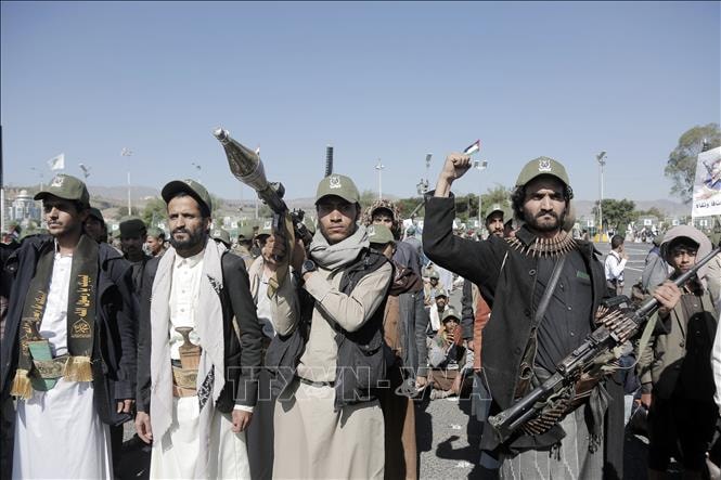 Lực lượng Houthi tham chiến, thêm mặt trận mới trong xung đột Trung Đông- Ảnh 1. Lực lượng Houthi tham chiến, thêm mặt trận mới trong xung đột Trung Đông- Ảnh 1.