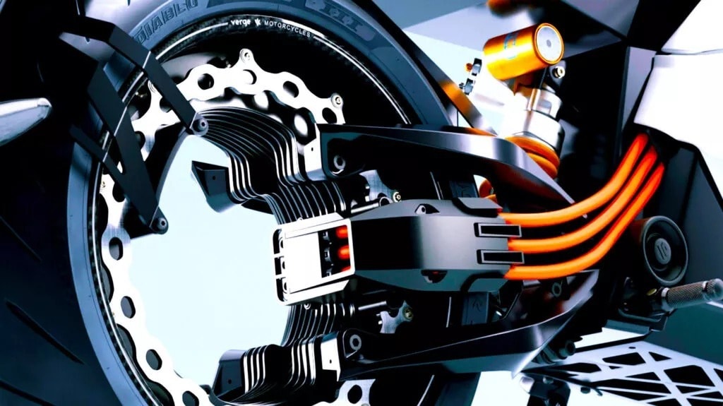 Công nghệ pin thể rắn mới được thử nghiệm trên mẫu xe máy điện Verge TS Pro. (Ảnh: Carscoops)