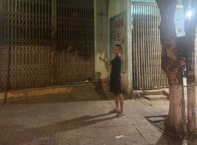 Bắt kẻ chiếm đoạt xe máy của nhiều tài xế xe ôm- Ảnh 1. Bắt kẻ chiếm đoạt xe máy của nhiều tài xế xe ôm- Ảnh 1.