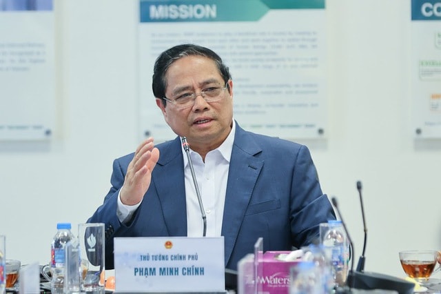 Thủ tướng: Đẩy nhanh giải phóng mặt bằng nơi dự kiến xây dựng kho dự trữ xăng dầu tại Nghi Sơn, Thanh Hóa- Ảnh 3. Thủ tướng: Đẩy nhanh giải phóng mặt bằng nơi dự kiến xây dựng kho dự trữ xăng dầu tại Nghi Sơn, Thanh Hóa- Ảnh 3.