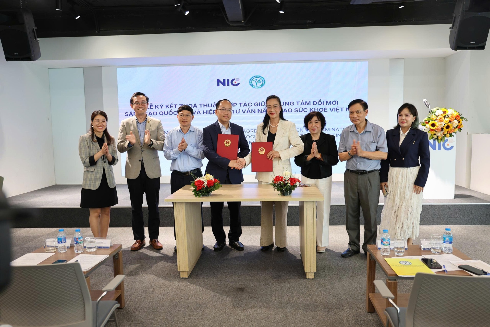 Đổi mới sáng tạo góp phần định hình tương lai y tế chủ động tại Việt Nam- Ảnh 1.