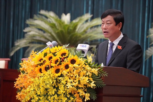 100% đại biểu tín nhiệm bầu ông Võ Văn Minh tiếp tục làm Chủ tịch HĐND TPHCM- Ảnh 1.