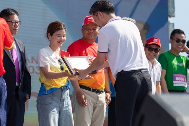 Toàn cảnh Tiền Phong Marathon 2026: vẫn giữ được sức hút sau nhiều thập kỷ- Ảnh 5.