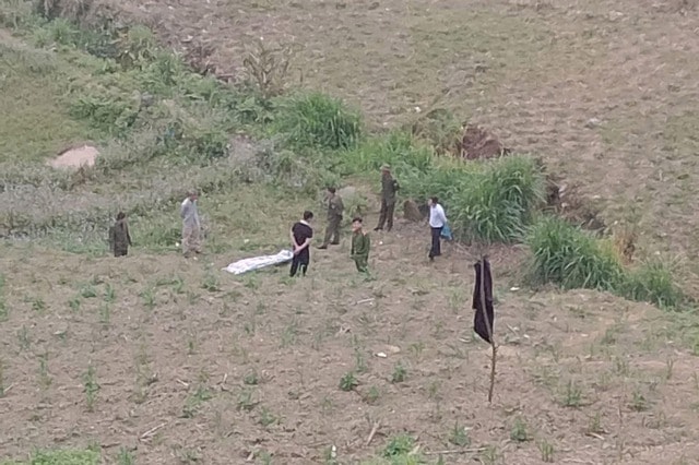 Người đàn ông dân tộc Mông nhảy cầu Mống Sến tự tử- Ảnh 1.