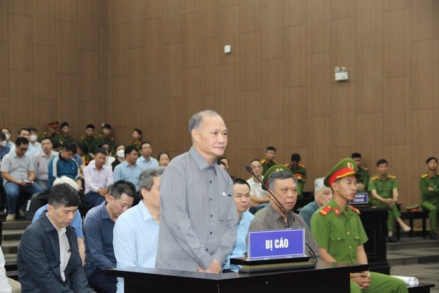 Cựu Thứ trưởng Hoàng Văn Thắng bị đề nghị mức án 4-5 năm tù- Ảnh 2.