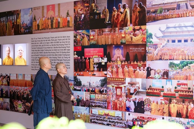 TPHCM: Khai mạc triển lãm 45 năm Giáo hội Phật giáo Việt Nam- Ảnh 8.