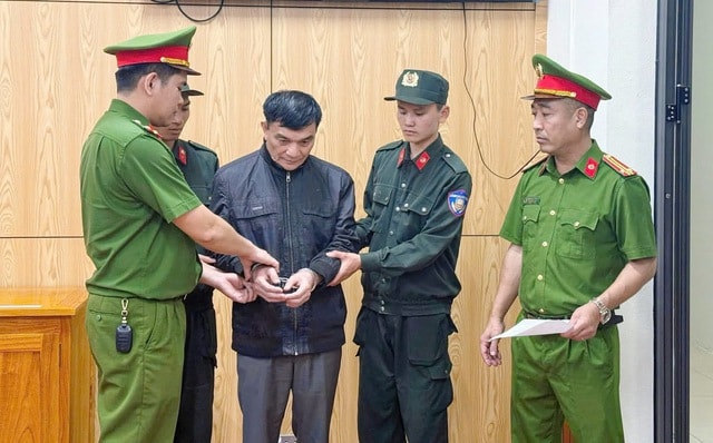 Vụ 'xã hội đen núp bóng doanh nhân' ở Phú Thọ: Khởi tố loạt cán bộ- Ảnh 1.