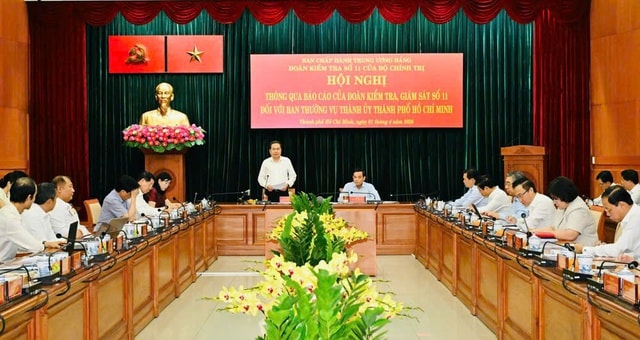 Chủ tịch Quốc hội: TPHCM cần tháo gỡ dự án tồn đọng để 'được lòng dân, được lòng doanh nghiệp'- Ảnh 1.