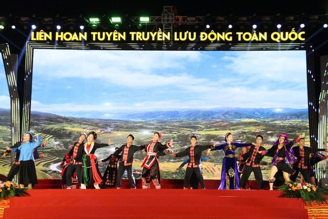 Khai mạc Liên hoan Tuyên truyền lưu động toàn quốc năm 2026 tại Quảng Ninh- Ảnh 8.